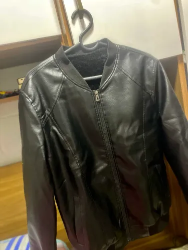 Vendo jaqueta de couro M da Shein 