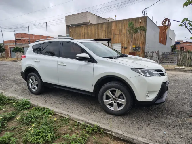 Toyota RAV4 2.0 4X2 16V Aut. 2015