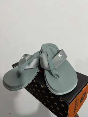 Chinelo Kenner novo