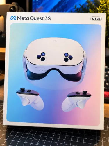 Meta Quest 3s - Branco - Óculos VR