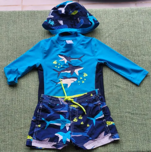 Roupa de praia Carters 24 meses 2 anos