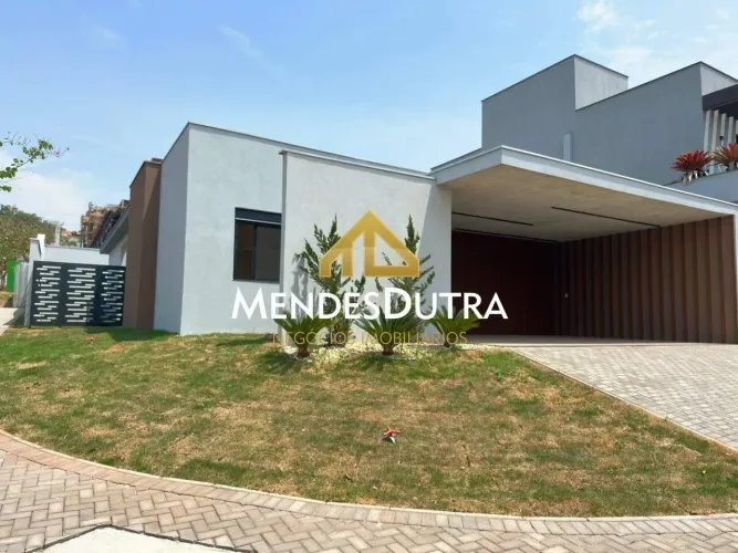 Casa Térrea Contemporânea no Condomínio Damha 2