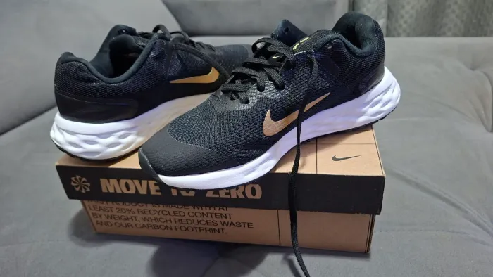 ** OPORTUNIDADE TÊNIS NIKE REVOLUTION 6 NN (GS) N°35 // SOMENTE VENDA **
