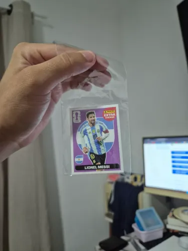 Messi Extra Sticker roxo