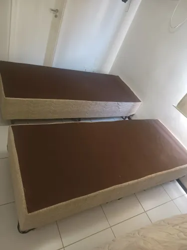Duas bases+ colchão Quenn