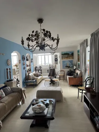 Vendo cobertura em Copacabana com quatro apartamentos 