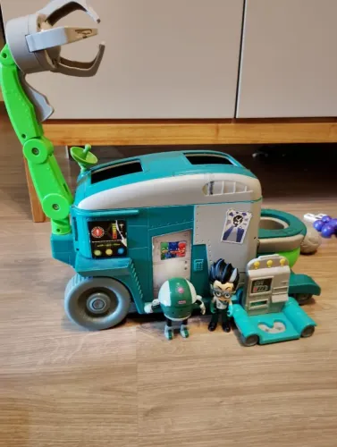 Laboratório PJ MASKS - Com ROMEU e seu ROBÔ