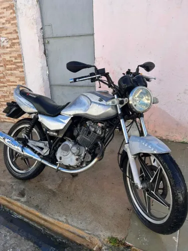 SUZUKI YES 125 À VENDA