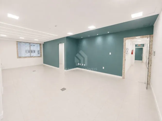 Sala Comercial para Locação com 40 m² no centro de Itajaí