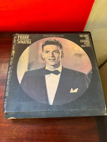 Frank Sinatra - The Voice: The Columbia Years (1943-1952) - Box Original com 4 CDs