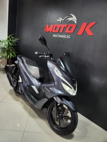 Linda Pcx apenas 15.700