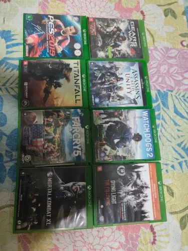 Cases vazias de jogos de Xbox One - originais - variadas