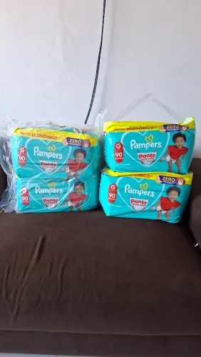 FRALDAS Pampers Pants Roupinha G 90 e XG 82 unidades buscar na Terra firme (act cartao)