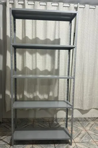 estante de aço