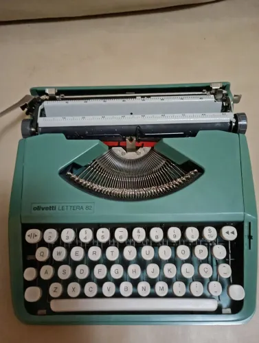 MÁQUINA DATILOGRAFICA DA OLIVETTI 