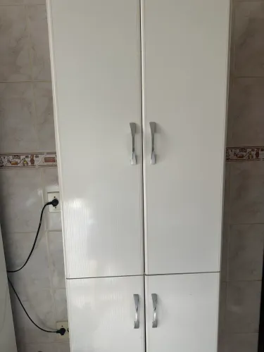 Vendo moveis conservados por motivo de mudança