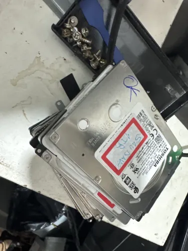 6 Hds de 1tb + 3 hds de 500gb
