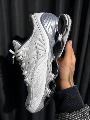 Mizuno Prophecy LS