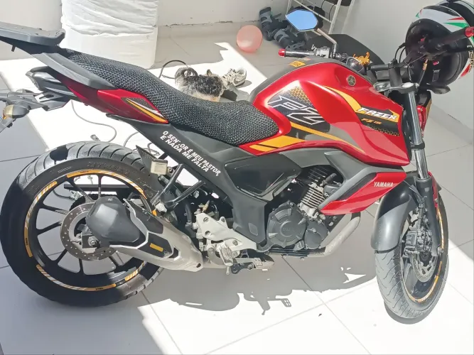 Moto Yamaha Fazer  fz15 23/24