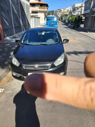 Fiat Grand Siena Essence 1.6 Flex 16V 2014