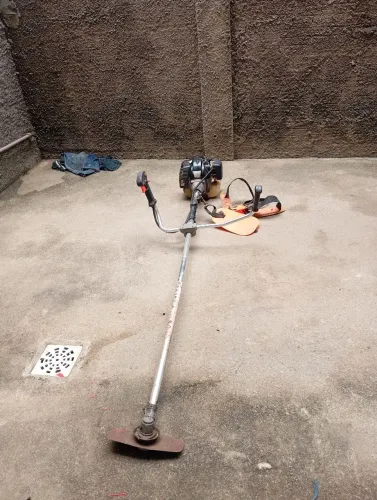 roçadeira a gasolina