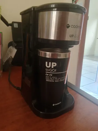 Cafeteira Cadence UptoGo! - R$ 90