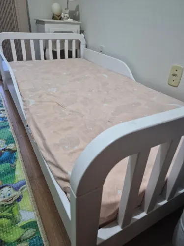 Cama infantil com colchão novo