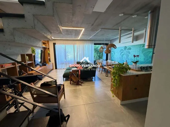 Casa Alto Padrão no Condomínio Botanique - Lagoa da Conceição/Florianópolis