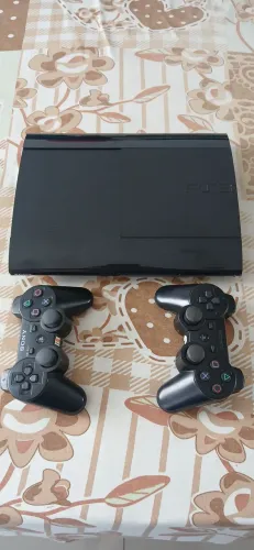Lindo Play Station 3 super slim 250G Desbloqueado lotado de jogos!