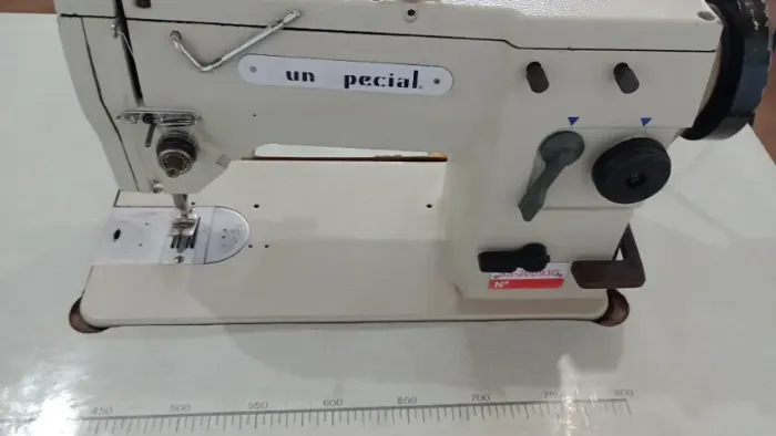 Máquina de costura