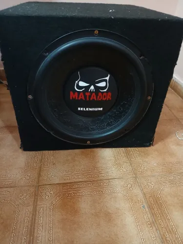 Vendo sub de 12 matador da selenium 800