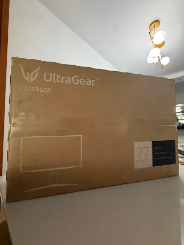 Monitor Gamer LG UltraGear OLED 27 2K QHD 240Hz 0.03ms Premium Pro G-Sync 27GS95QE-B