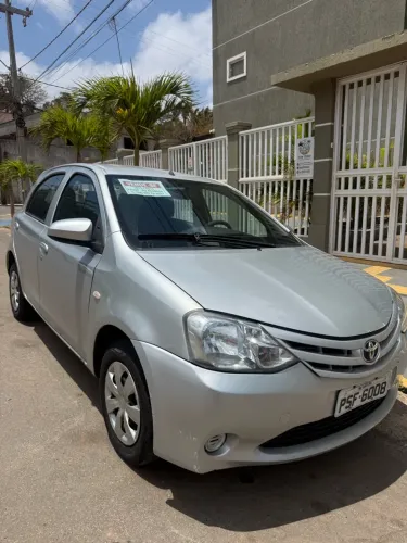 Toyota Etios X 1.3 Flex 16V 5P Mec. 2016