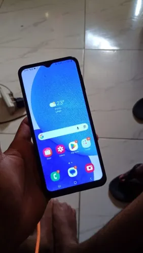 Aparelho todo bom pronto pra uso nunca aberto e nunca consertado funcionando tudo
