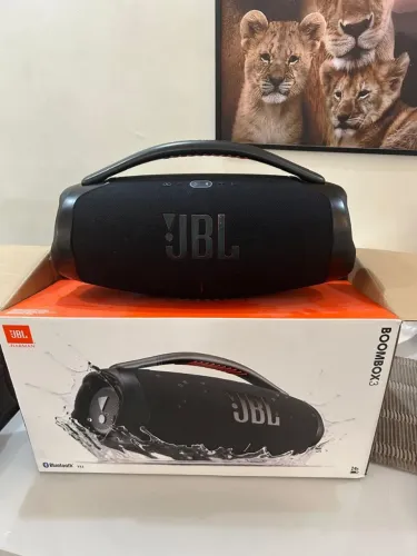 JBL bombox 3