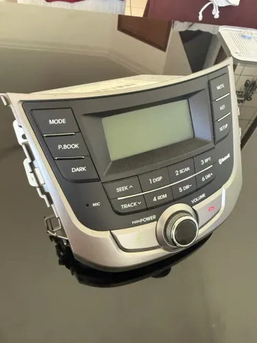 SOM ORIGINAL HB20 RADIO BT