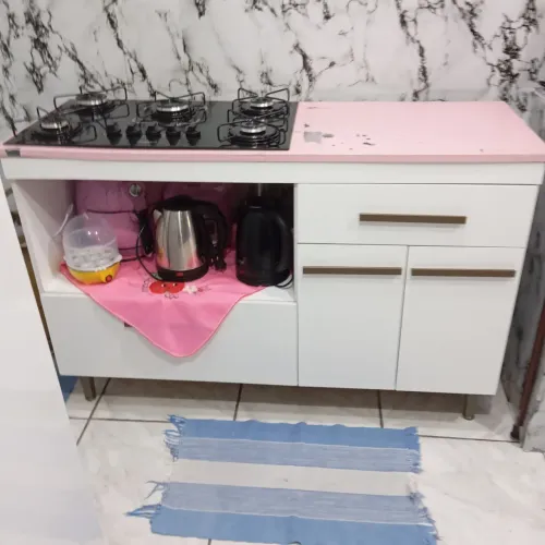 Vendo com top, mas balcão. Preço 800 Reais no pix