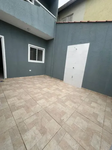 Casa para Venda em Mongaguá, Vila Anhanguera, 2 dormitórios, 1 banheiro, 2 vagas