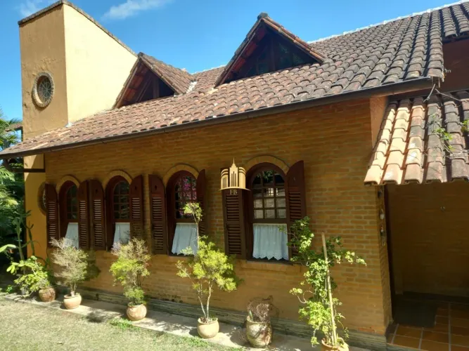 CASA A VENDA CONDOMÍNIO NOSSA FAZENDA EM ESMERALDAS/MG R$2.500.000,00