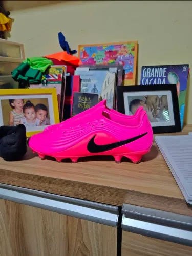 CHUTEIRA NIKE TIEMPO MAESTRO ACADEMY