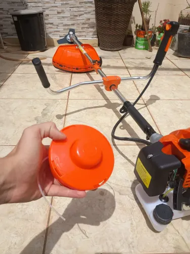 Roçadeira a gasolina