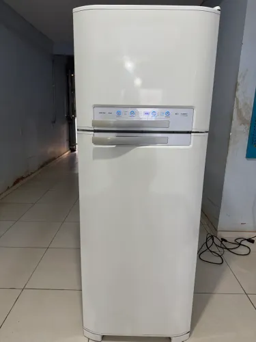 Geladeira Eletrolux fross free com GARANTIA