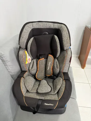 Cadeira infantil para carros