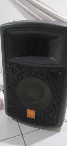 Caixa de som JBL ativa top de linha ,funcionando perfeitamente