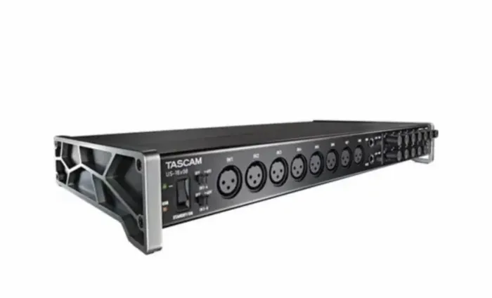 Interface de áudio digital Tascam US 16x08 novíssima!