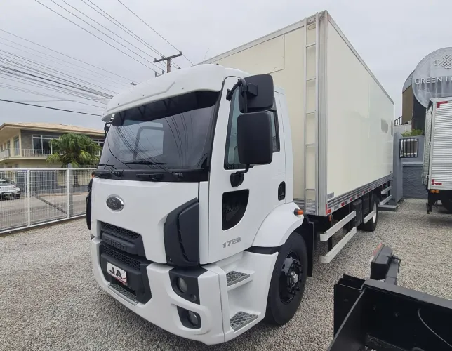 FORD CARGO 1729 4x2  ANO2016