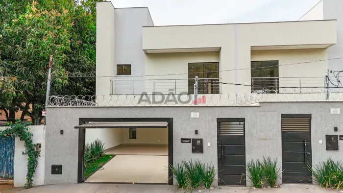 Sobrado Jardim Europa - 4 suítes Casa de Rua com 4 Quarto(s) e 6 banheiro(s) à Venda, 244.