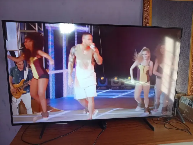 Televisão Samsung Crystal 50 polegadas