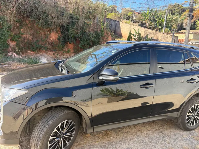 Toyota RAV4 2.0 4X4 16V Aut. 2014
