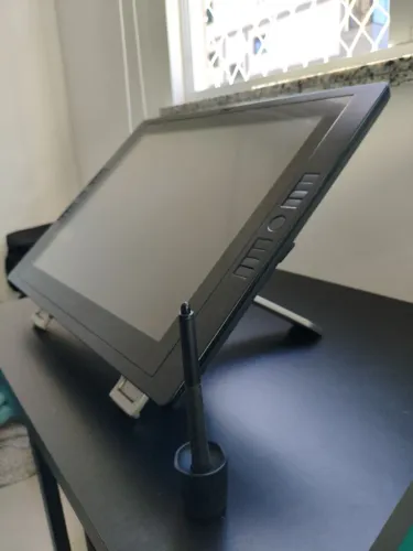 Mesa digitalizadora wacom Cintiq 21ux